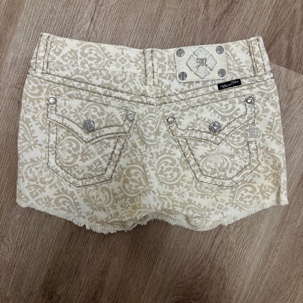 Miss Me Shorts M4